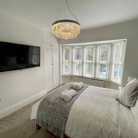 Modern 2 Bed Flat W Parking, Dog Friendly, Central Bornemouth Extérieur photo