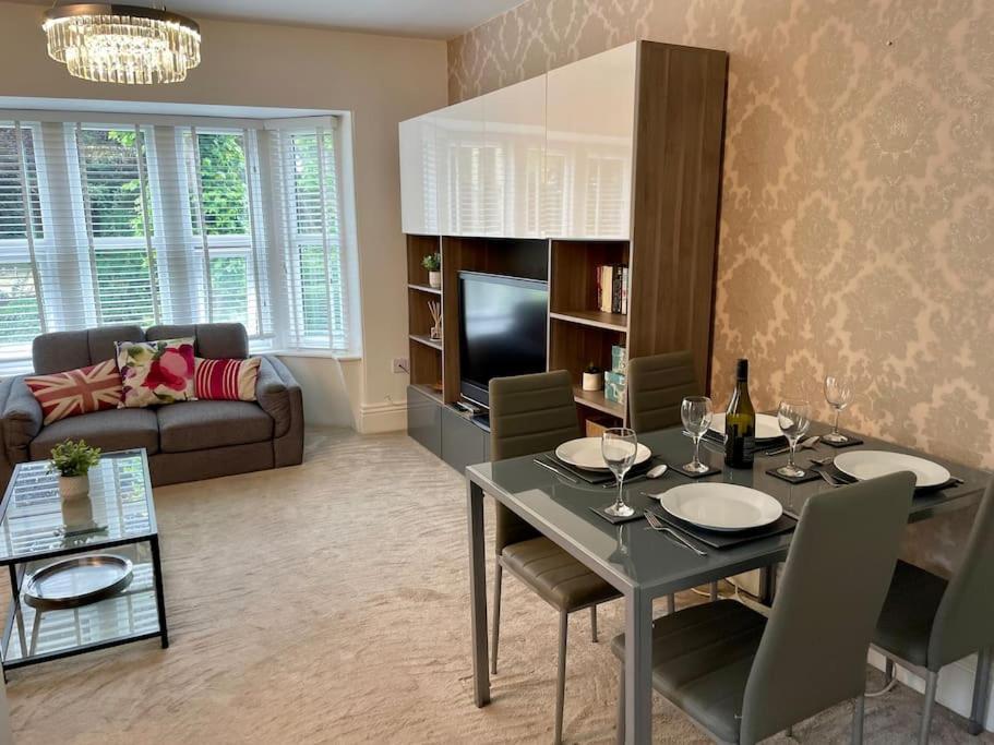 Modern 2 Bed Flat W Parking, Dog Friendly, Central Bornemouth Extérieur photo