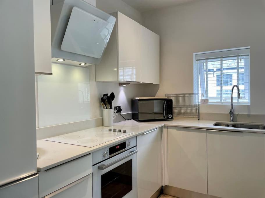 Modern 2 Bed Flat W Parking, Dog Friendly, Central Bornemouth Extérieur photo