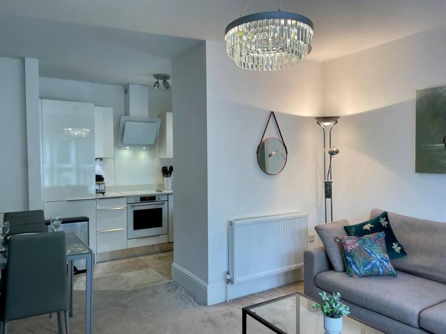 Modern 2 Bed Flat W Parking, Dog Friendly, Central Bornemouth Extérieur photo